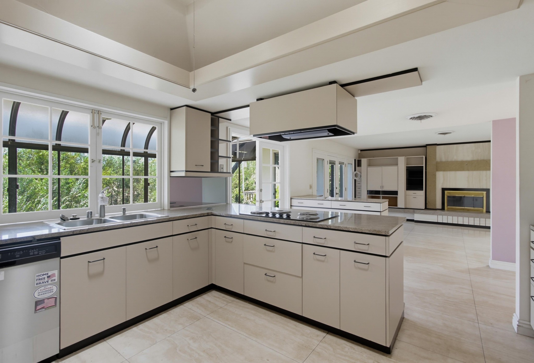 Virtual tour photo 16 of 60 for 31122 Old River Rd