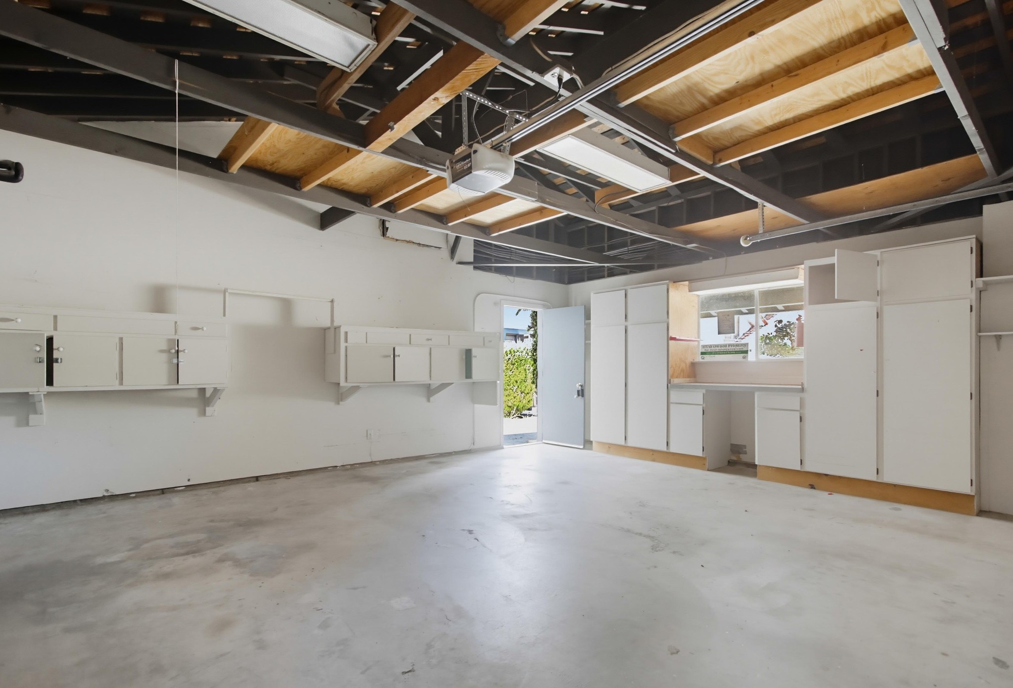 Virtual tour photo 43 of 60 for 31122 Old River Rd