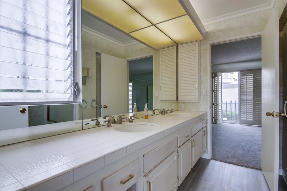 Virtual tour photo 28 of 38 for 3113 Orleans E
