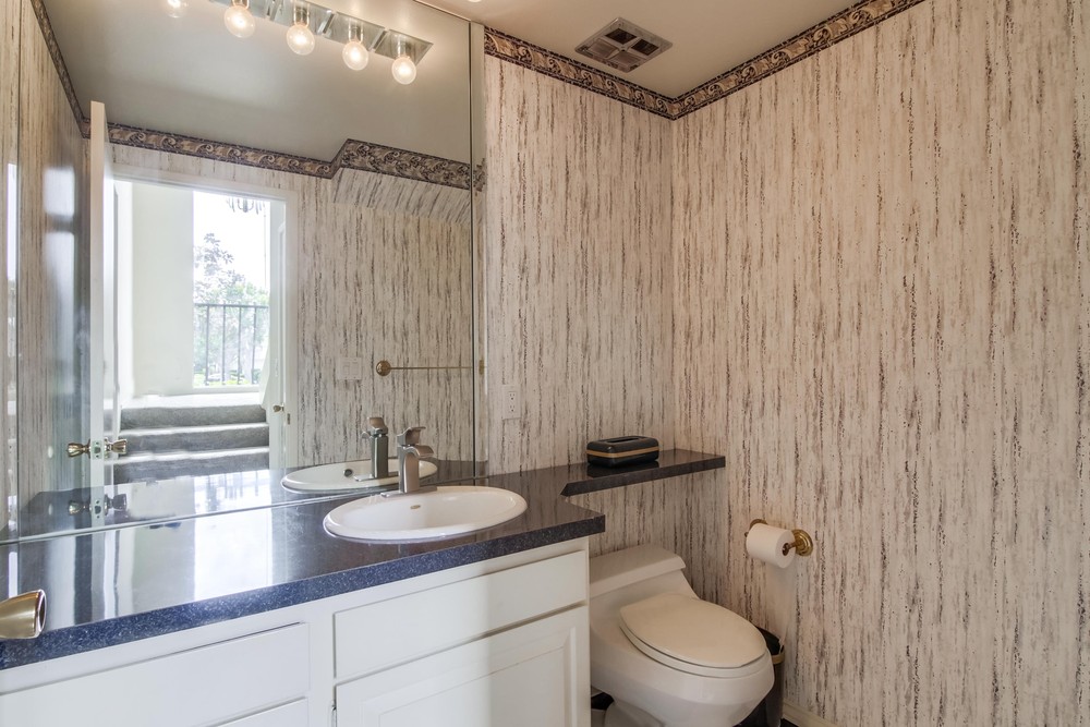 Virtual tour photo 33 of 38 for 3113 Orleans E