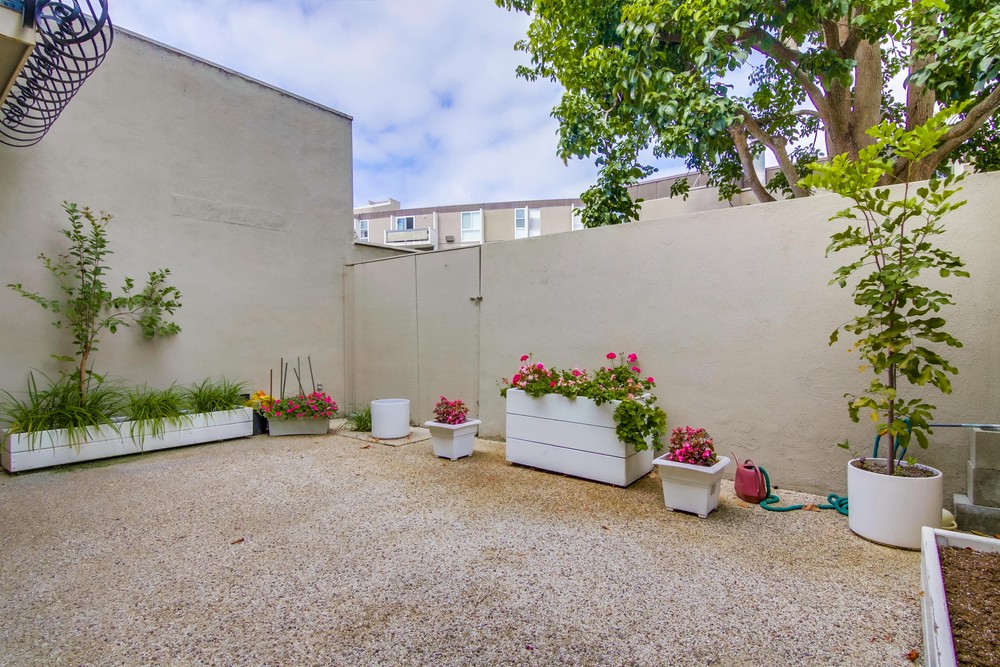 Virtual tour photo 35 of 38 for 3113 Orleans E