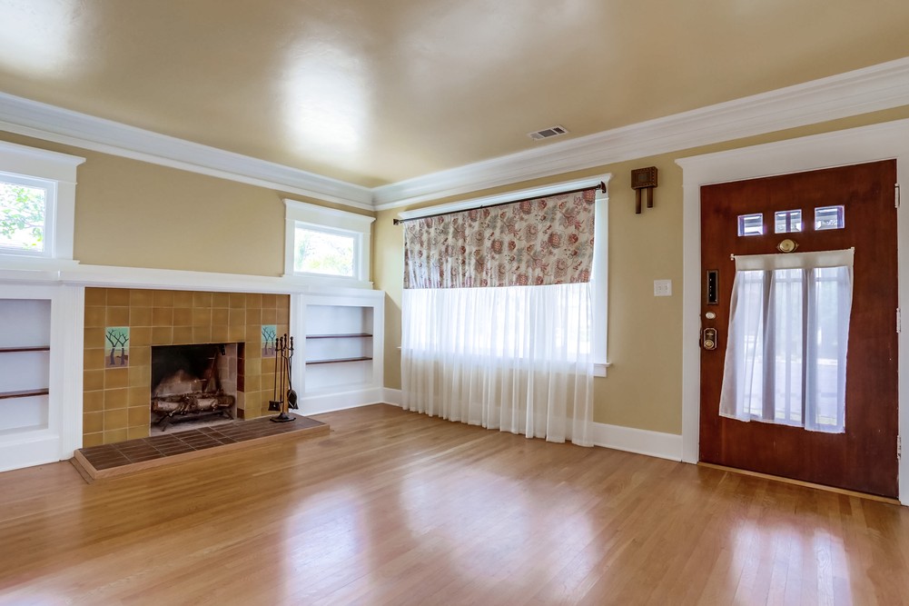 Virtual tour photo 9 of 38 for 3115 Dale St