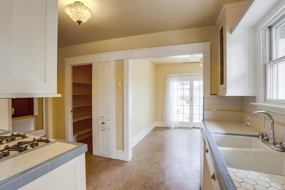 Virtual tour photo 16 of 38 for 3115 Dale St