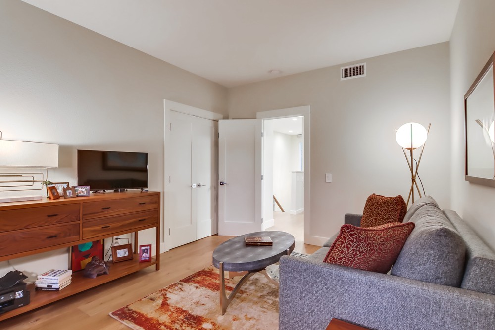 Virtual tour photo 52 of 65 for 3115 Third Ave