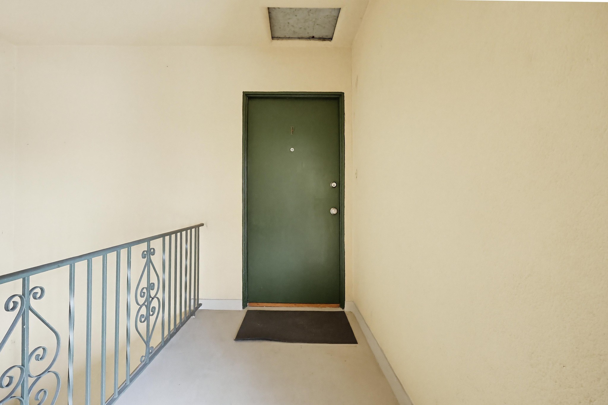 Virtual tour photo 7 of 35 for 312 Raymondale Dr f