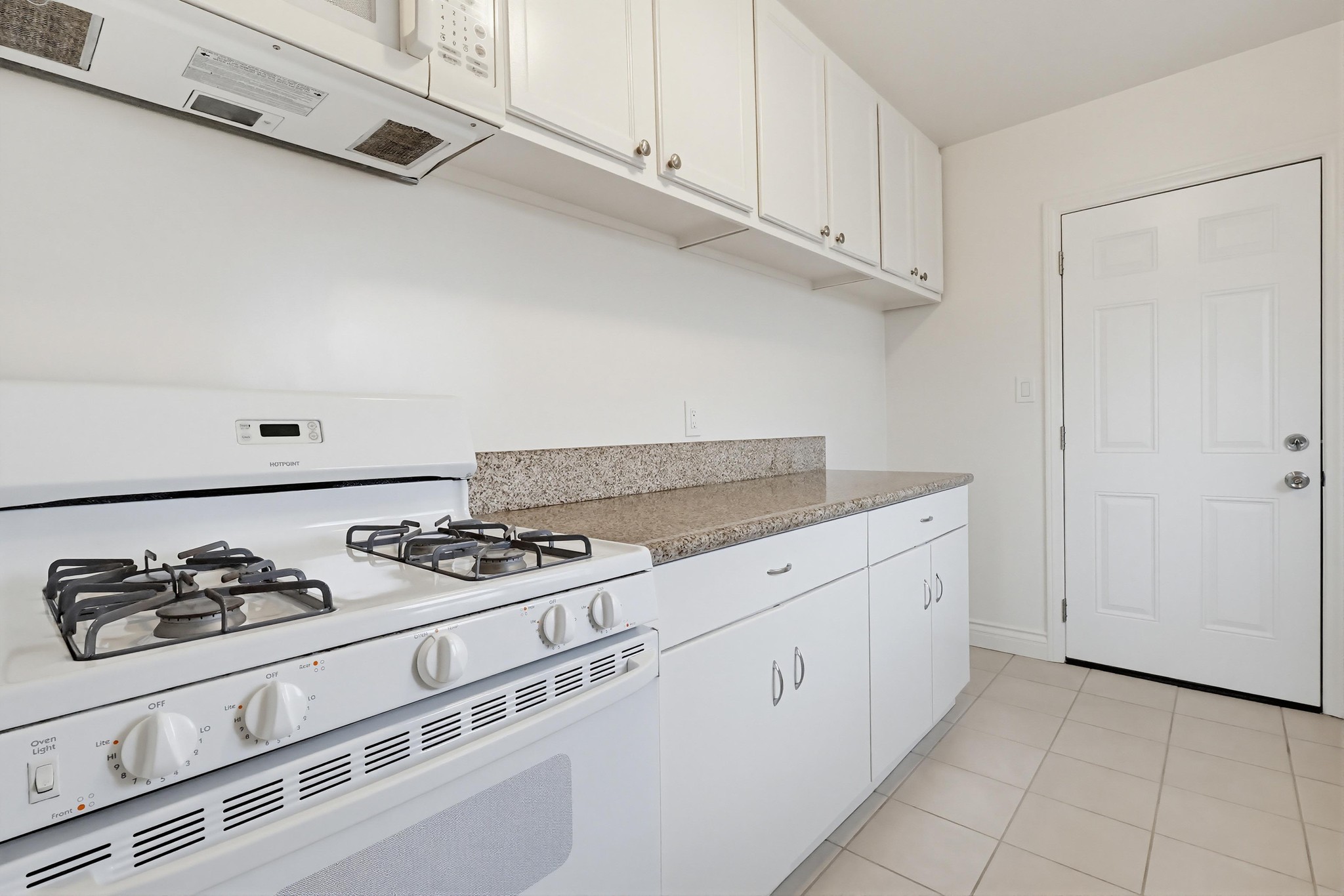 Virtual tour photo 14 of 35 for 312 Raymondale Dr f