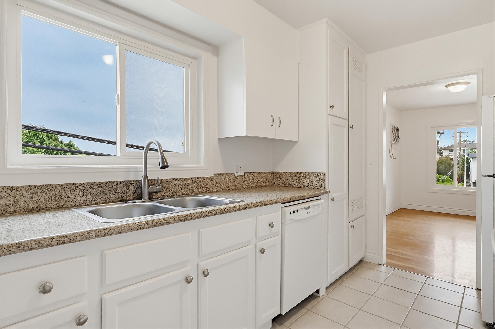 Virtual tour photo 17 of 35 for 312 Raymondale Dr f