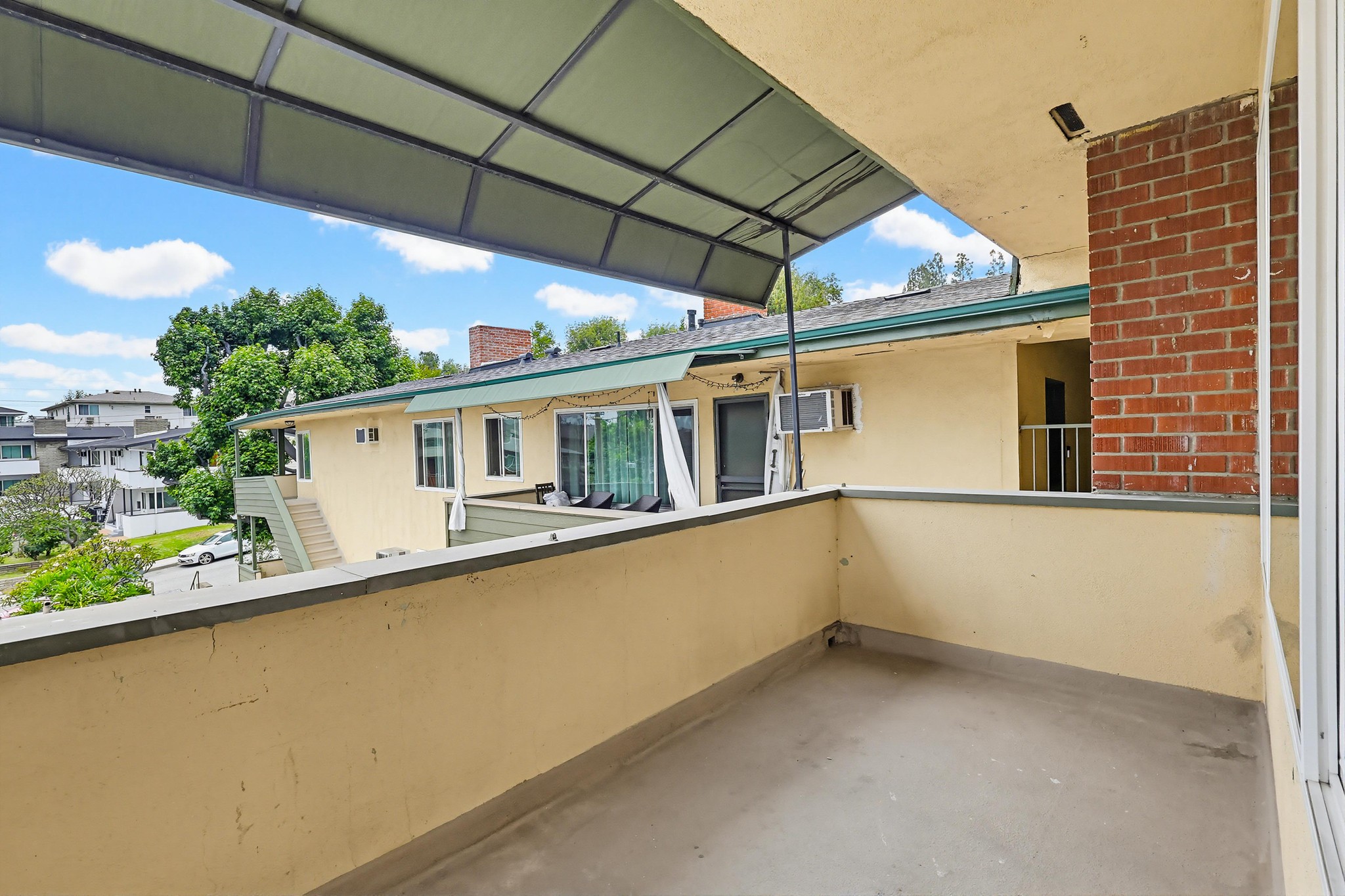 Virtual tour photo 31 of 35 for 312 Raymondale Dr f