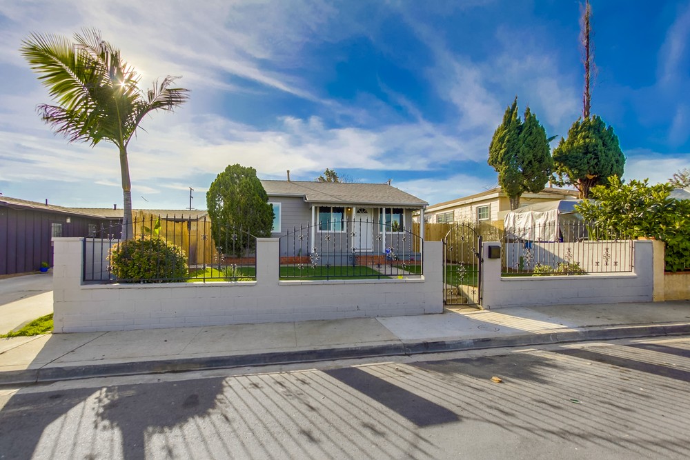 Virtual tour photo 3 of 32 for 3120 46th St
