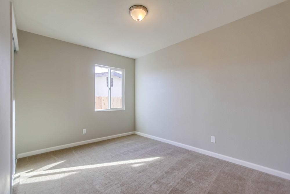 Virtual tour photo 16 of 32 for 3120 46th St
