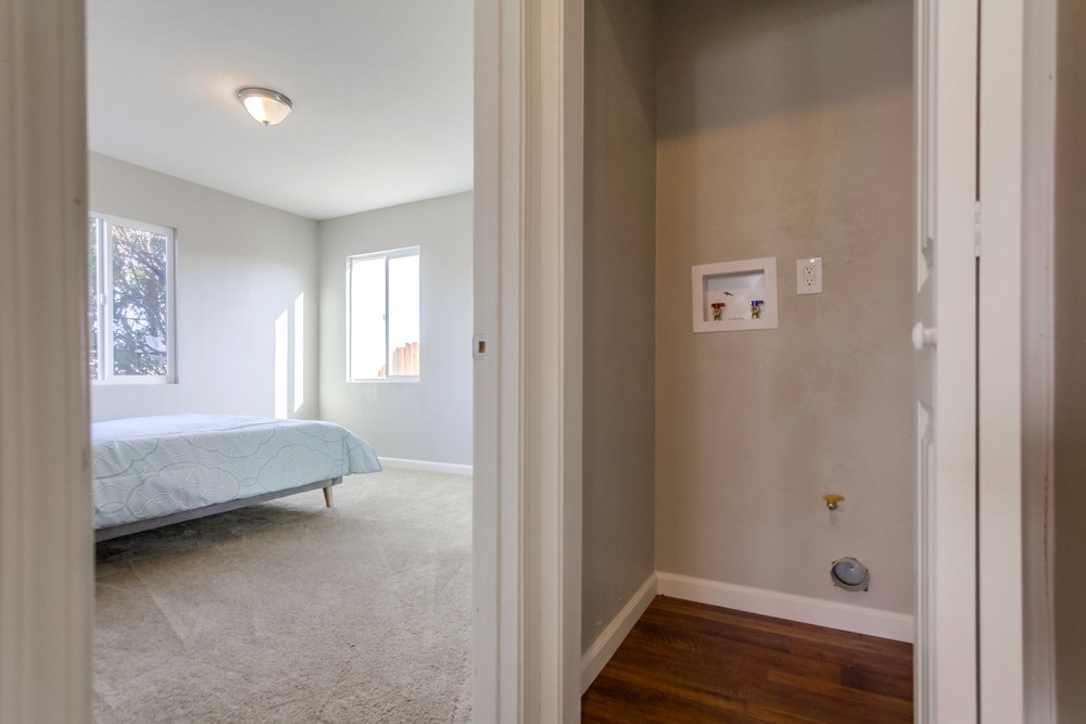 Virtual tour photo 19 of 32 for 3120 46th St