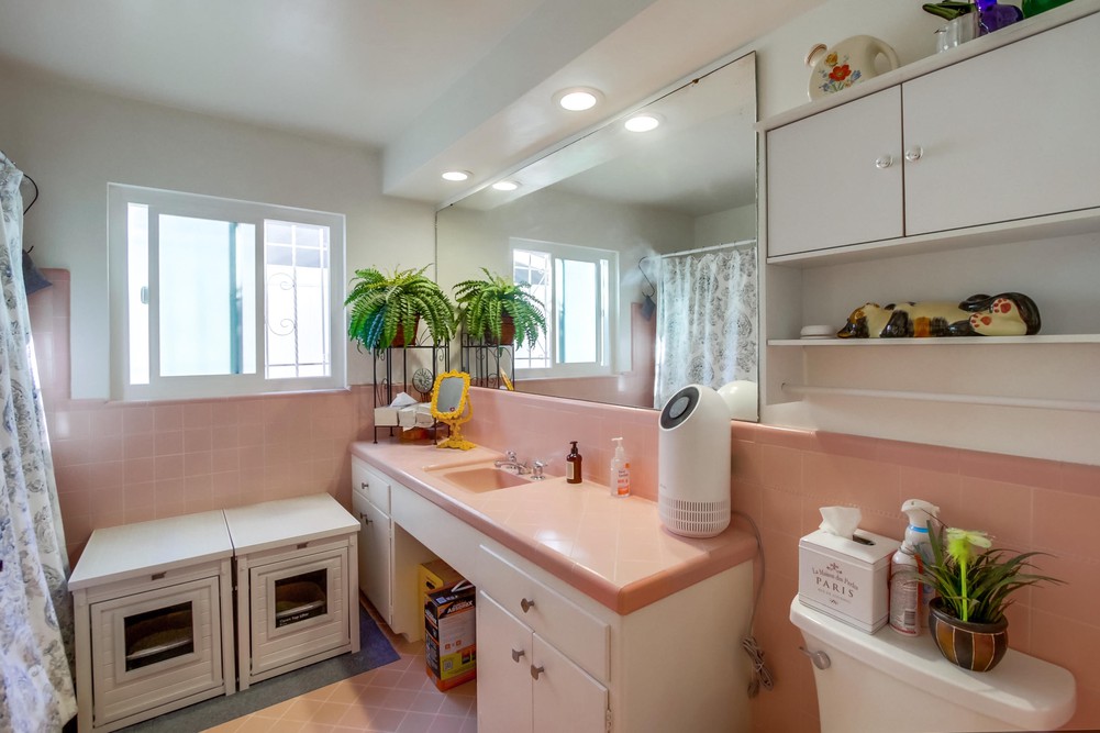 Virtual tour photo 32 of 38 for 3120 Horton Ave