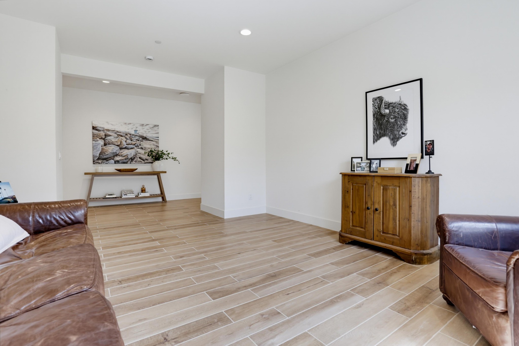 Virtual tour photo 9 of 49 for 3120 Shue Pl