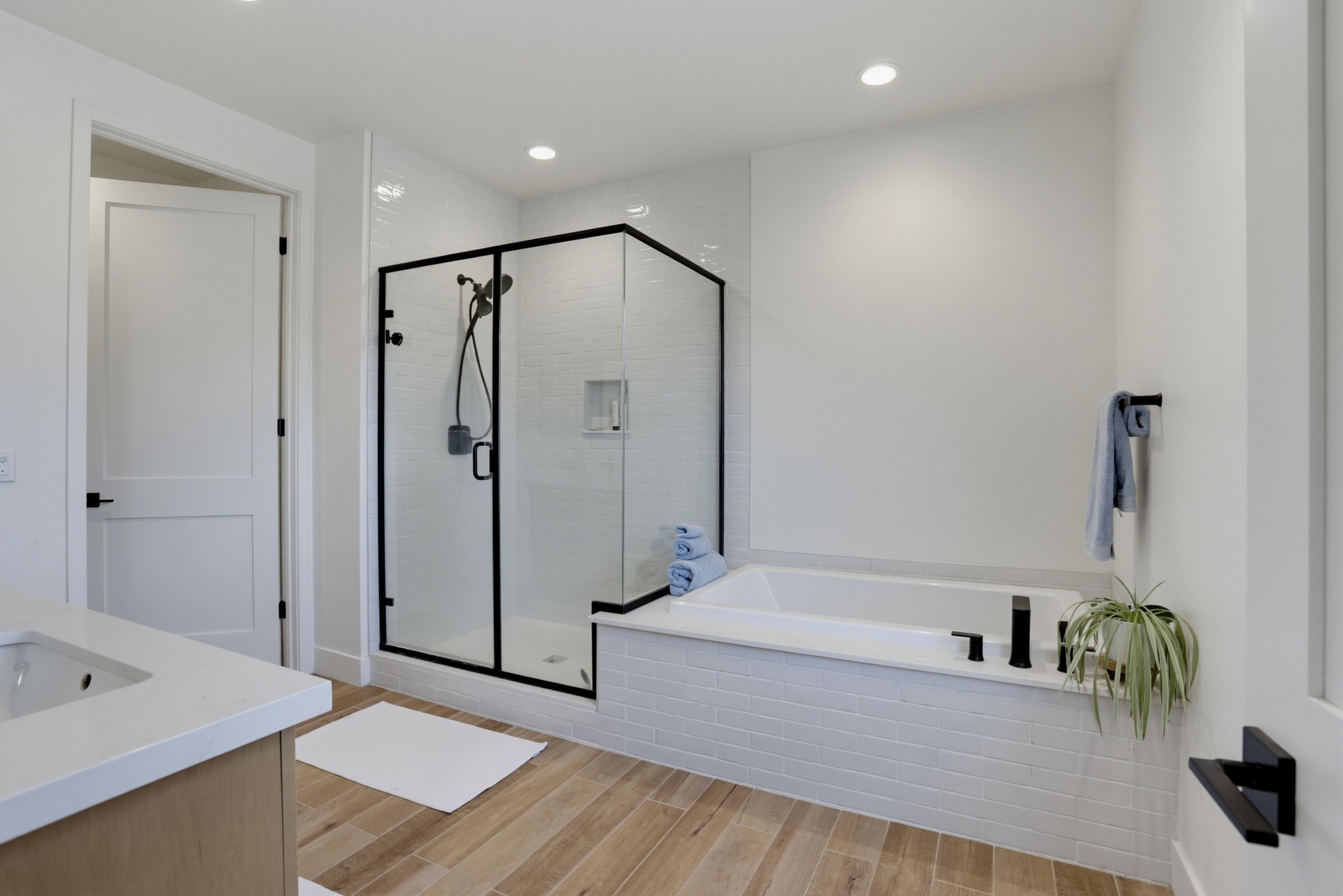 Virtual tour photo 24 of 49 for 3120 Shue Pl