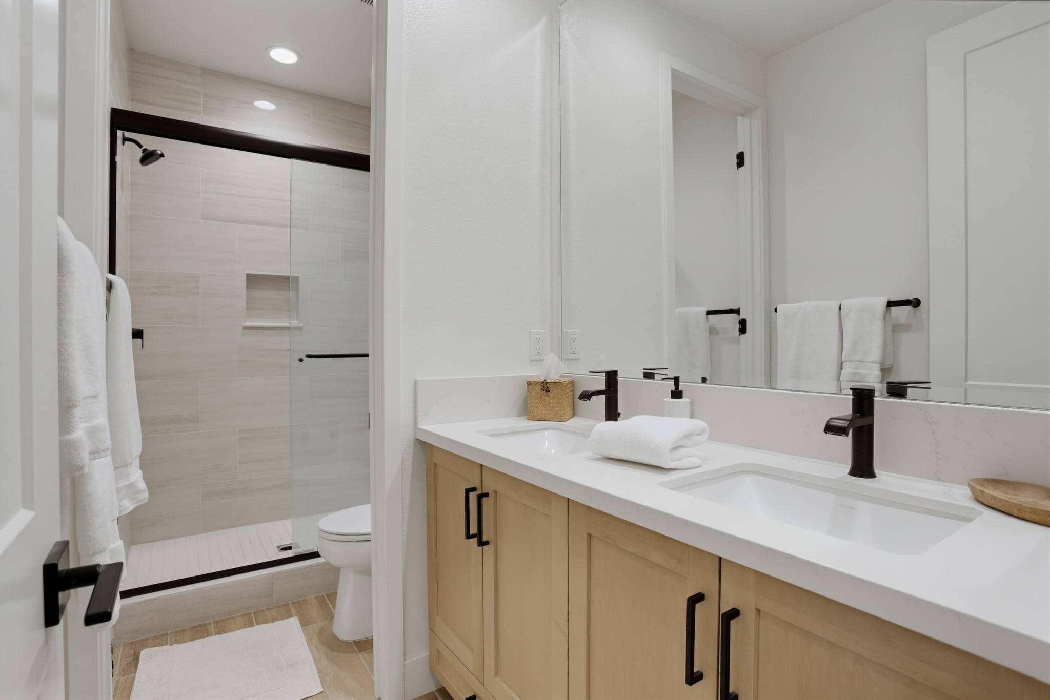 Virtual tour photo 40 of 49 for 3120 Shue Pl