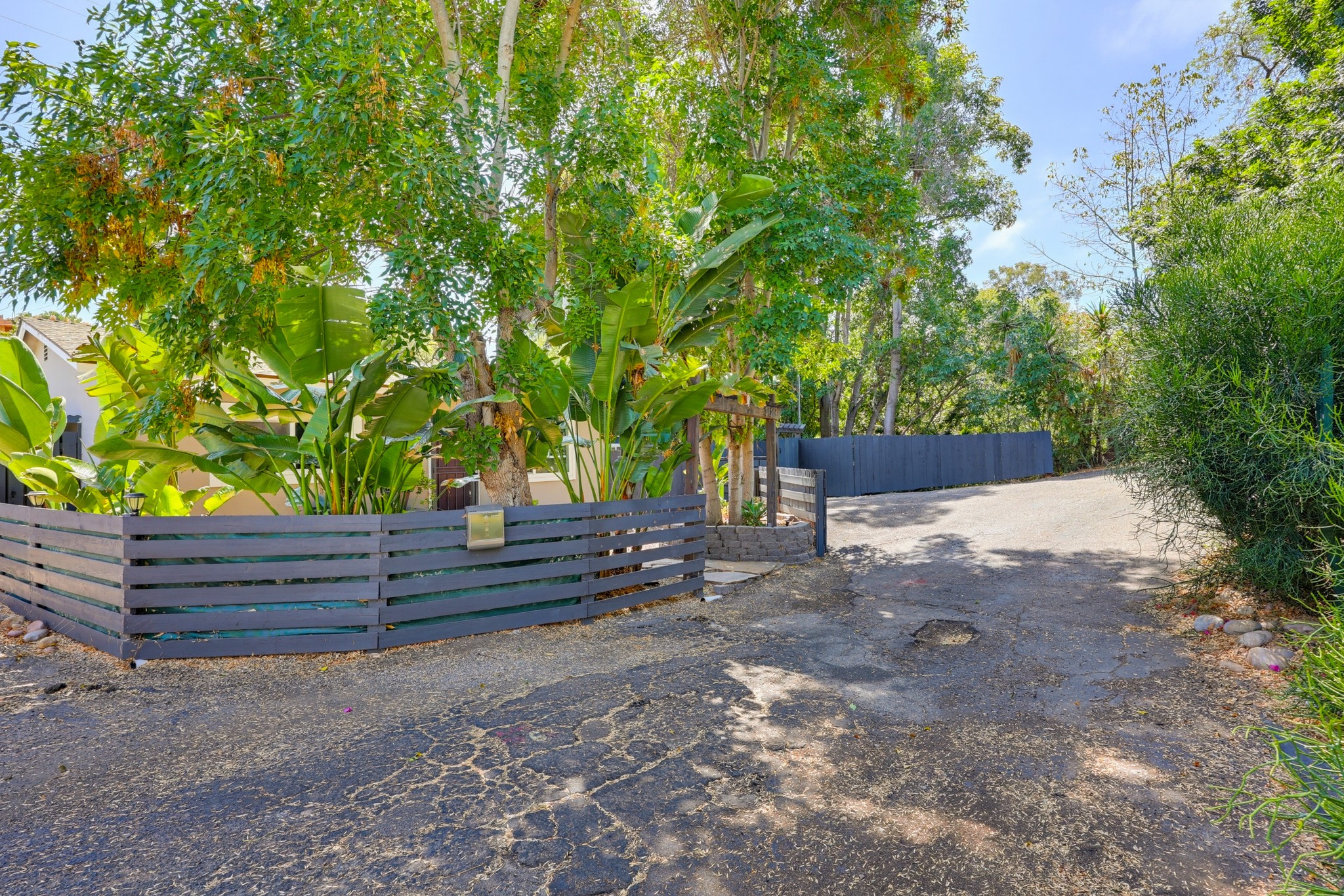 Virtual tour photo 11 of 82 for 3121 Boundary St