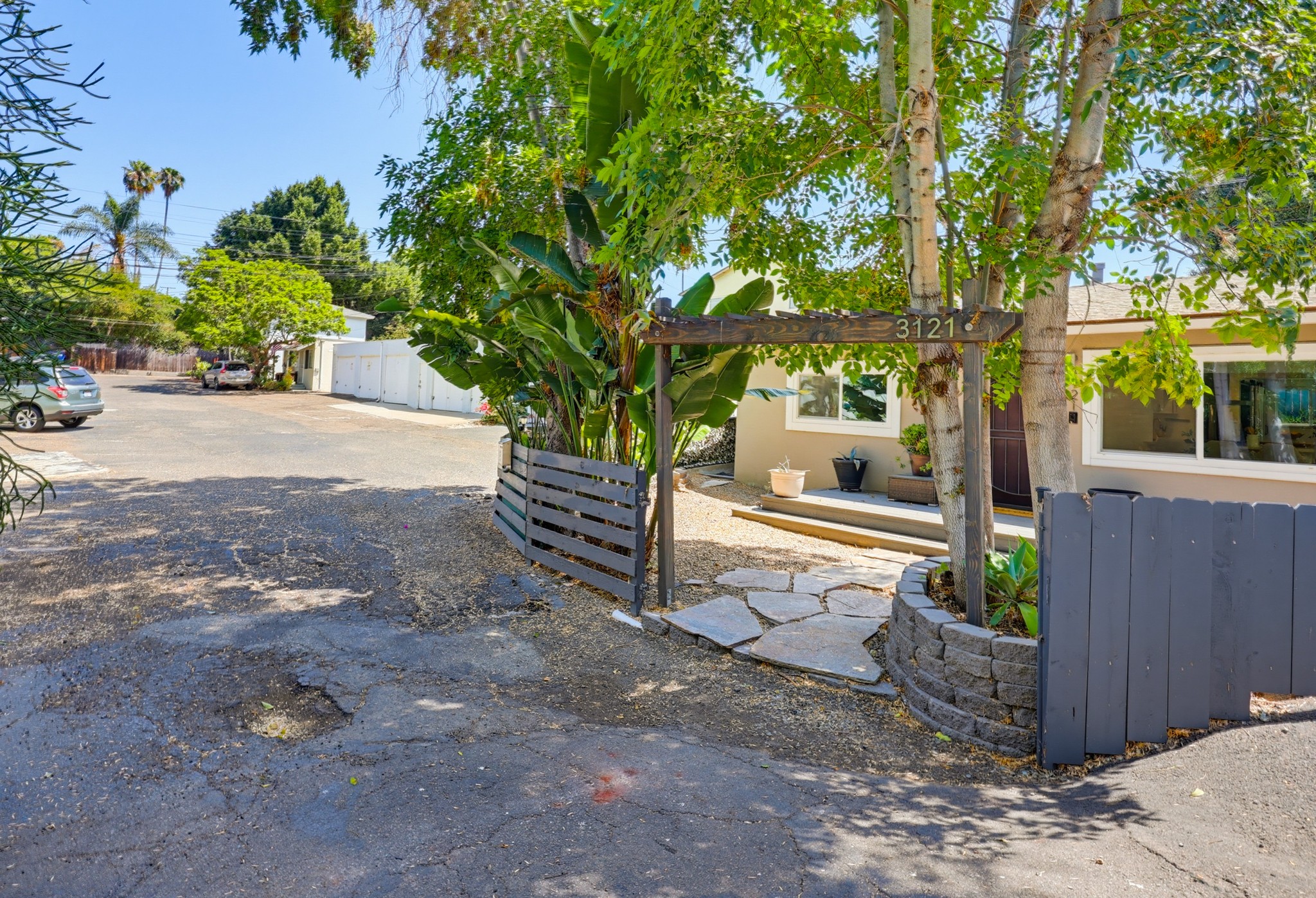 Virtual tour photo 13 of 82 for 3121 Boundary St