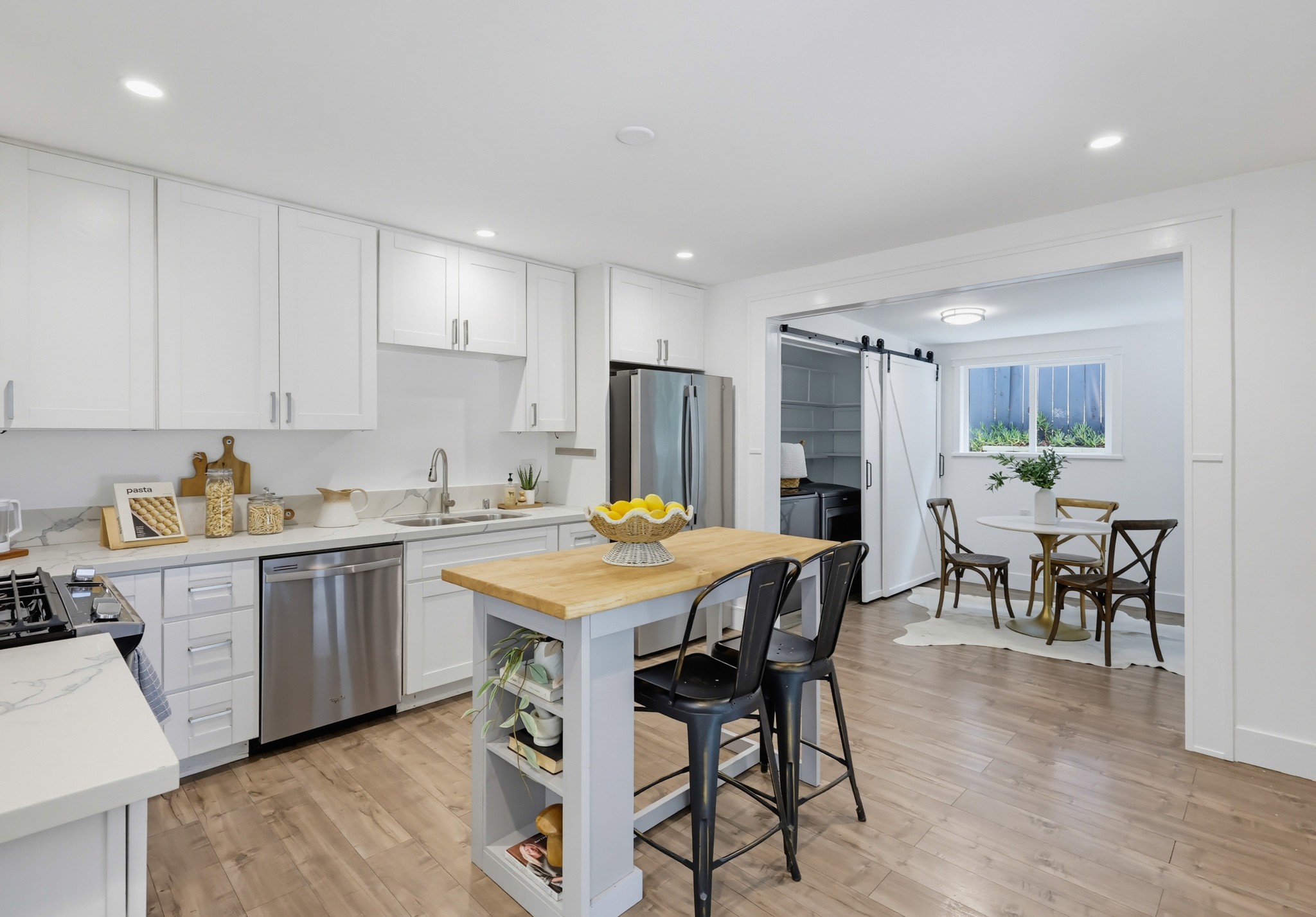 Virtual tour photo 31 of 82 for 3121 Boundary St