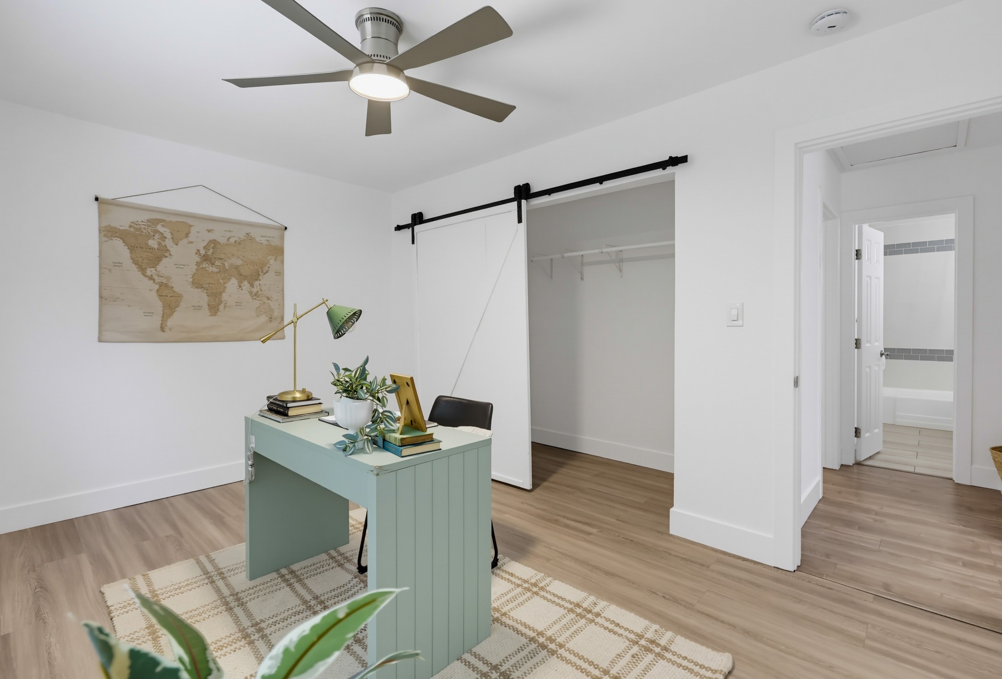 Virtual tour photo 42 of 82 for 3121 Boundary St