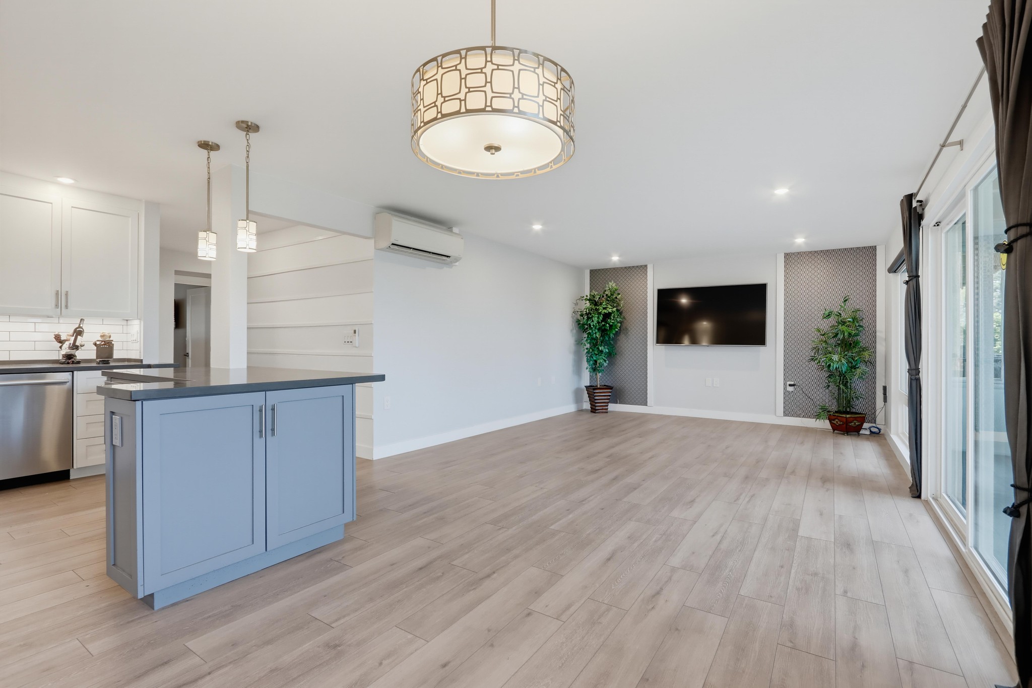 Virtual tour photo 11 of 71 for 3123 Via Serena N Unit C