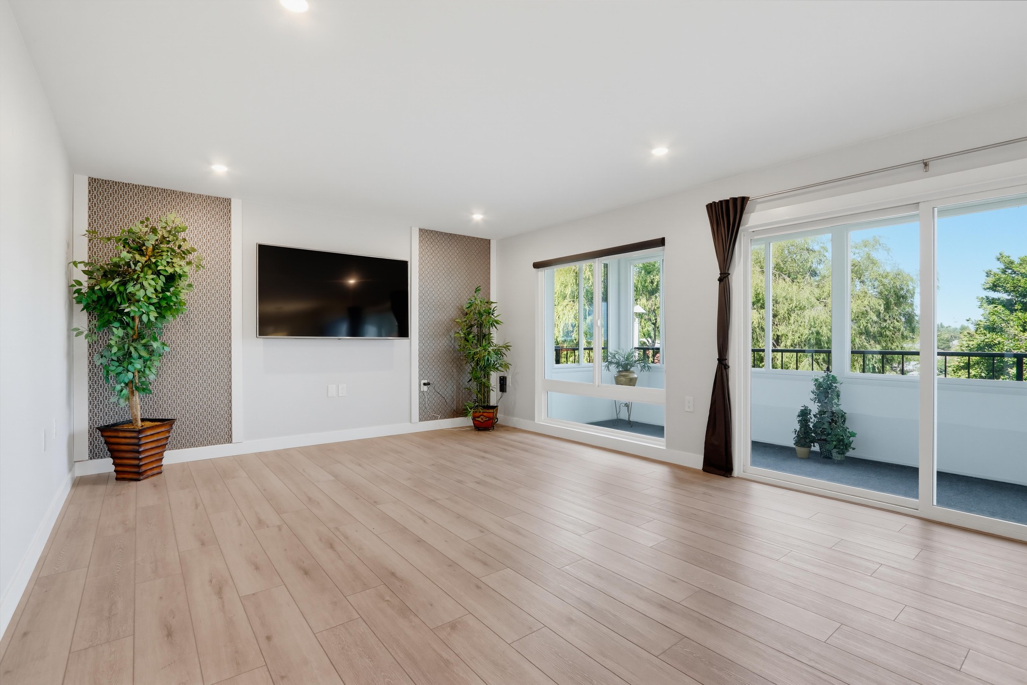 Virtual tour photo 14 of 71 for 3123 Via Serena N Unit C