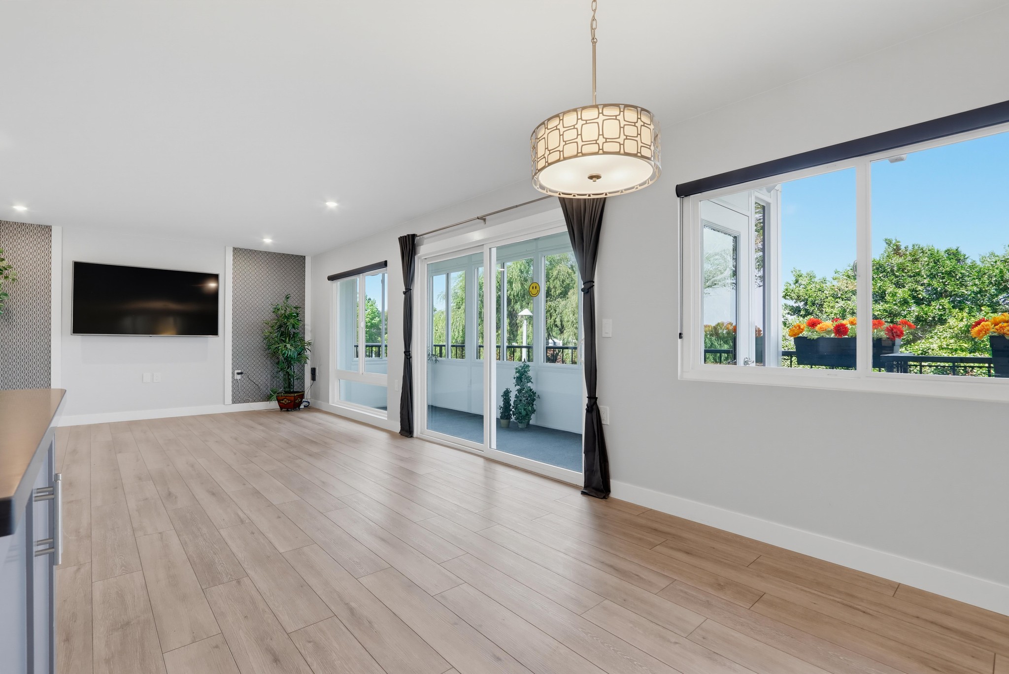 Virtual tour photo 15 of 71 for 3123 Via Serena N Unit C