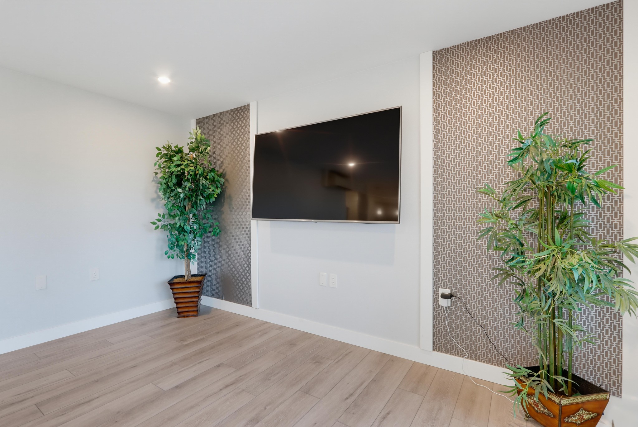 Virtual tour photo 18 of 71 for 3123 Via Serena N Unit C