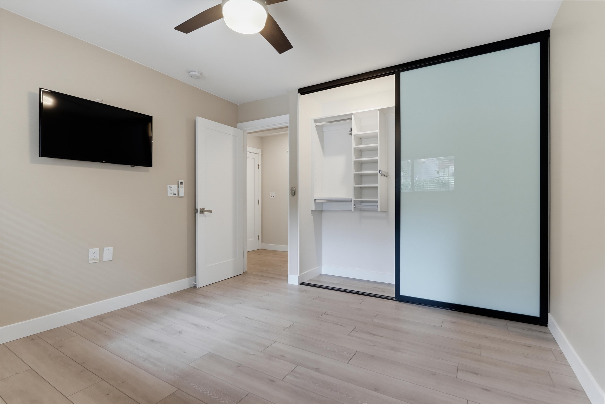 Virtual tour photo 67 of 71 for 3123 Via Serena N Unit C