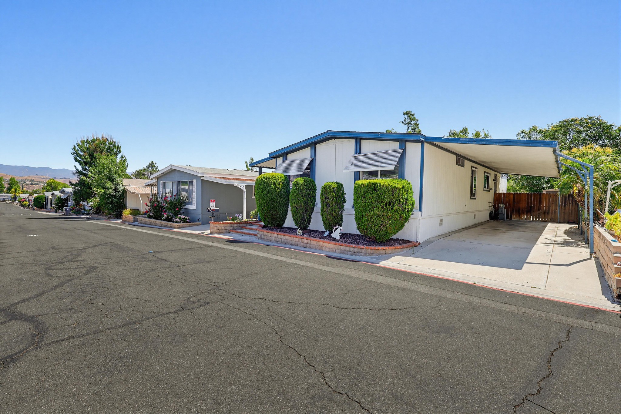 Virtual tour photo 6 of 92 for 31244 N Lakehills Rd #17