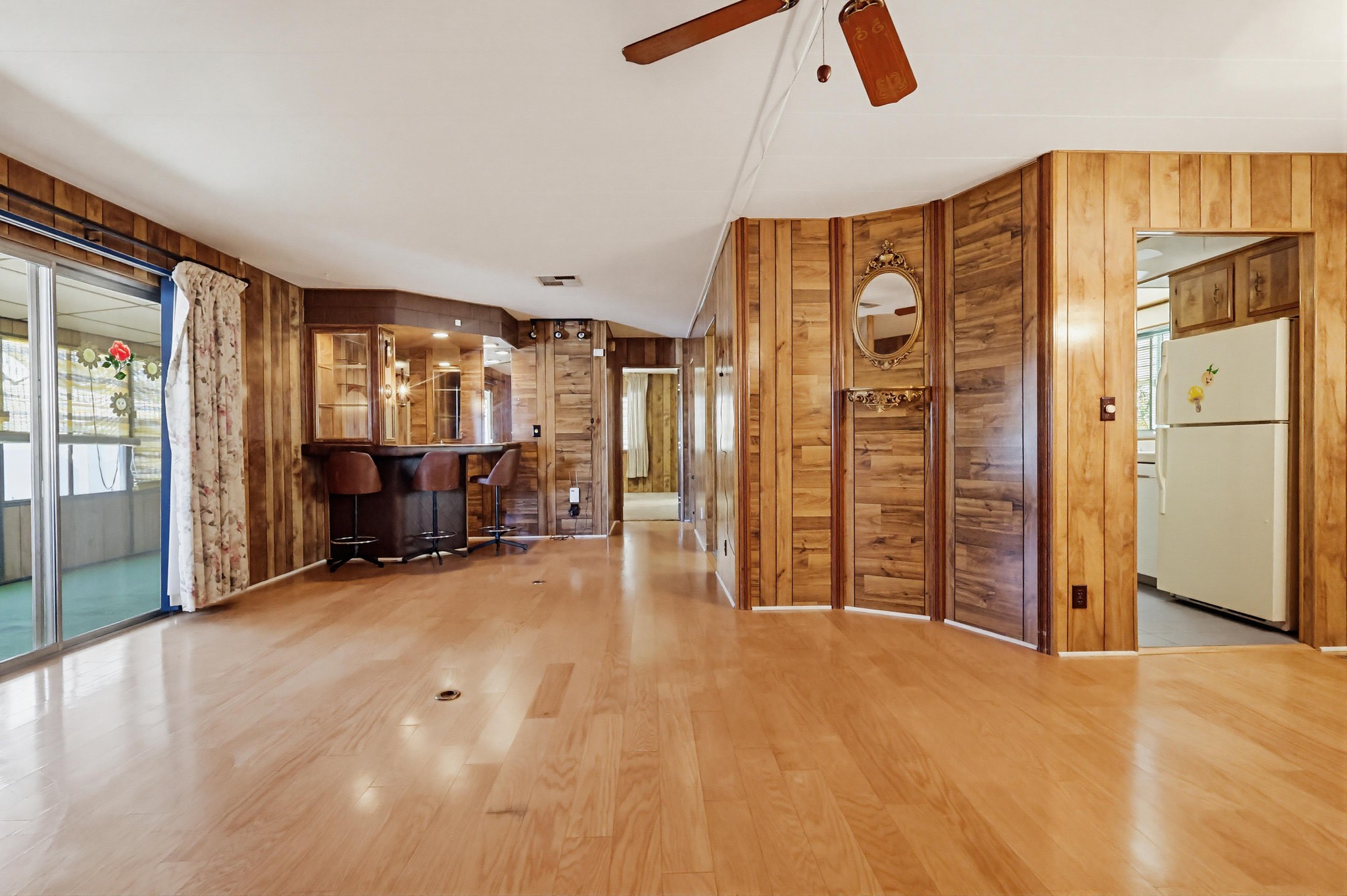 Virtual tour photo 10 of 92 for 31244 N Lakehills Rd #17