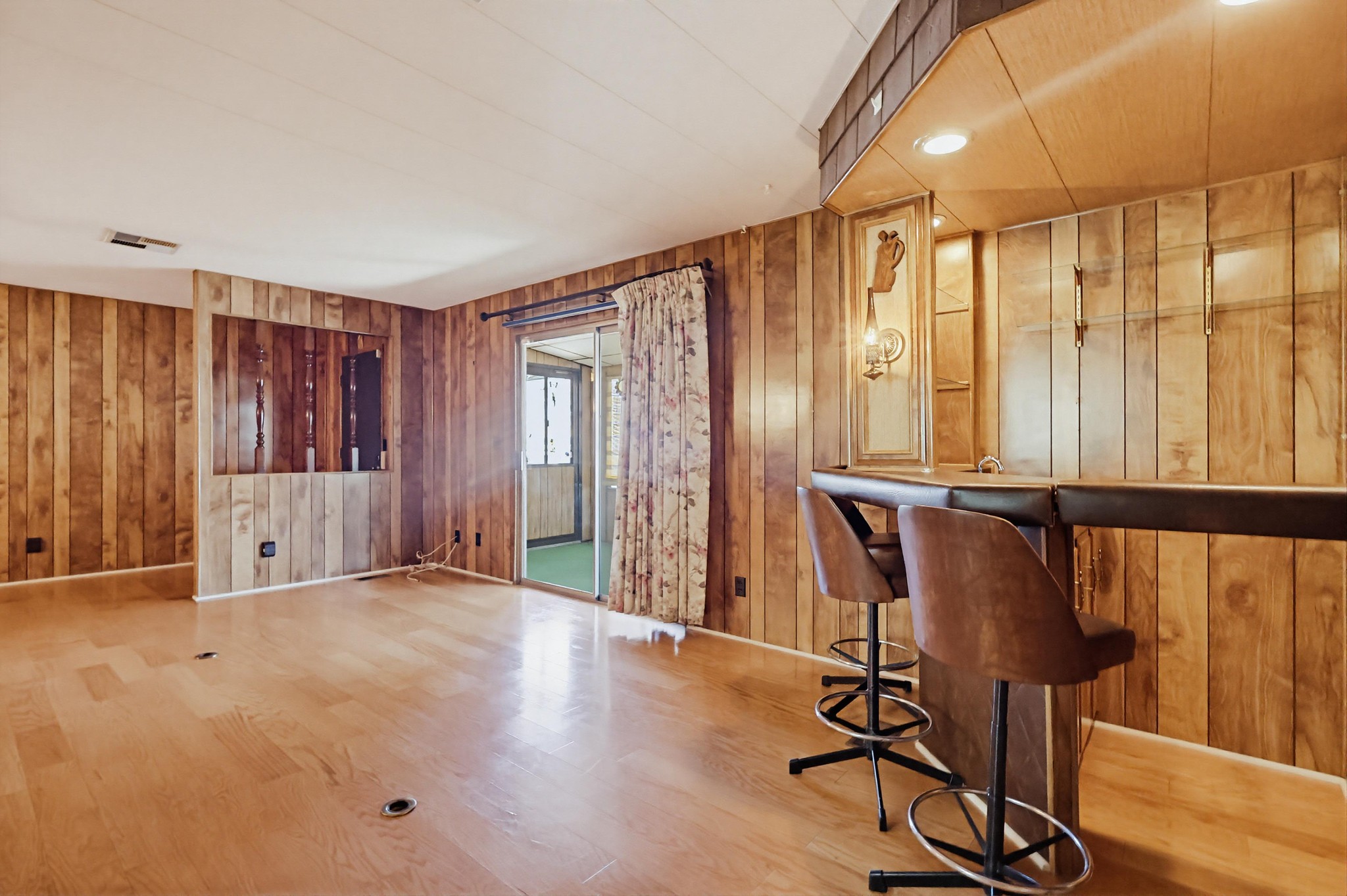 Virtual tour photo 19 of 92 for 31244 N Lakehills Rd #17