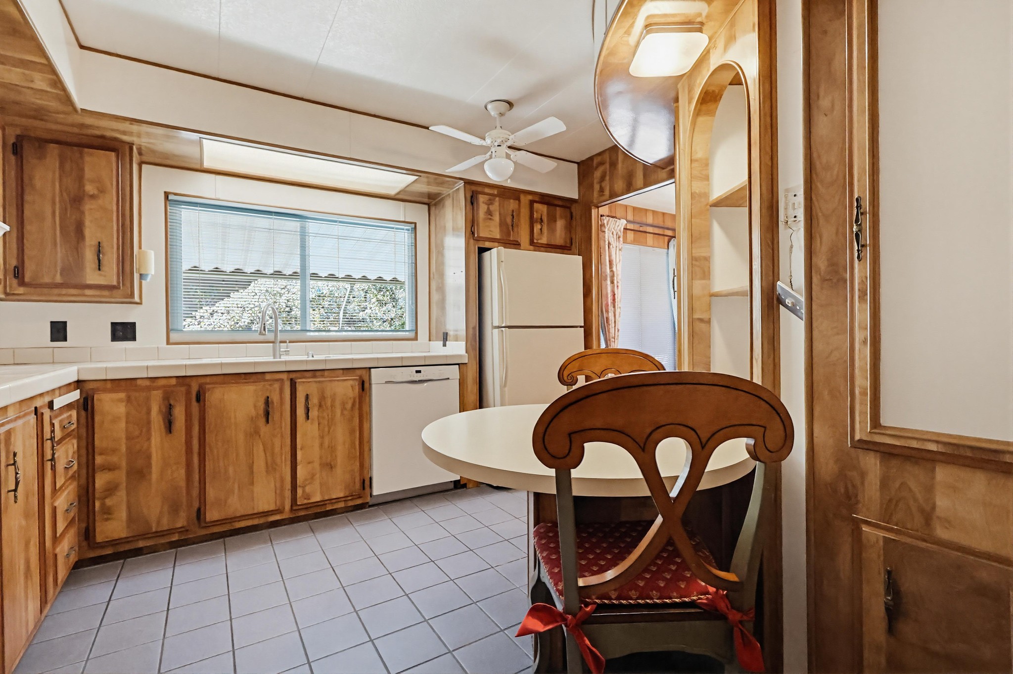 Virtual tour photo 37 of 92 for 31244 N Lakehills Rd #17