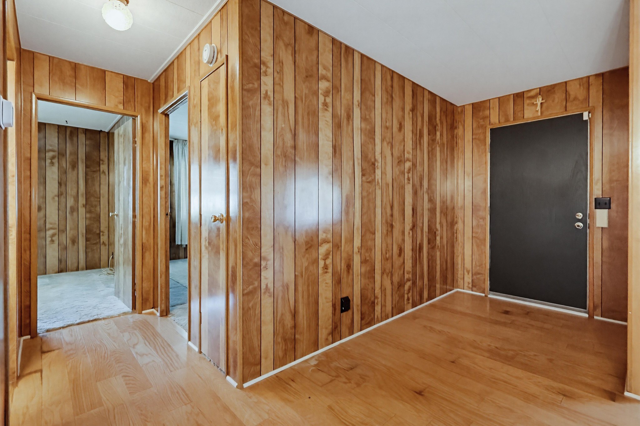 Virtual tour photo 62 of 92 for 31244 N Lakehills Rd #17