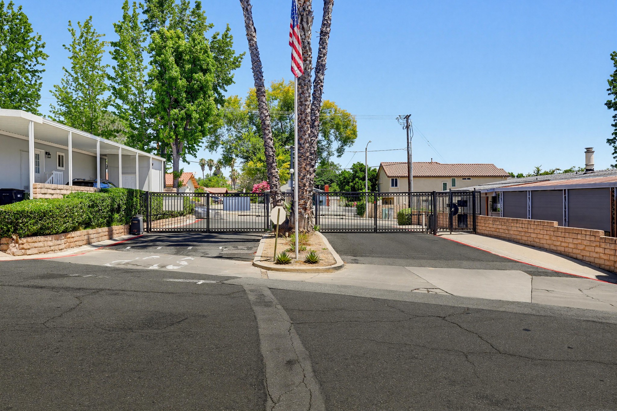 Virtual tour photo 85 of 92 for 31244 N Lakehills Rd #17