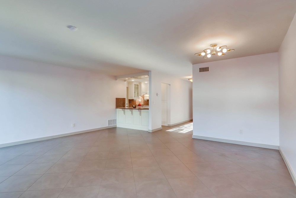 Virtual tour photo 15 of 54 for 3125 Orleans E