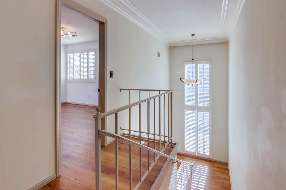 Virtual tour photo 27 of 54 for 3125 Orleans E