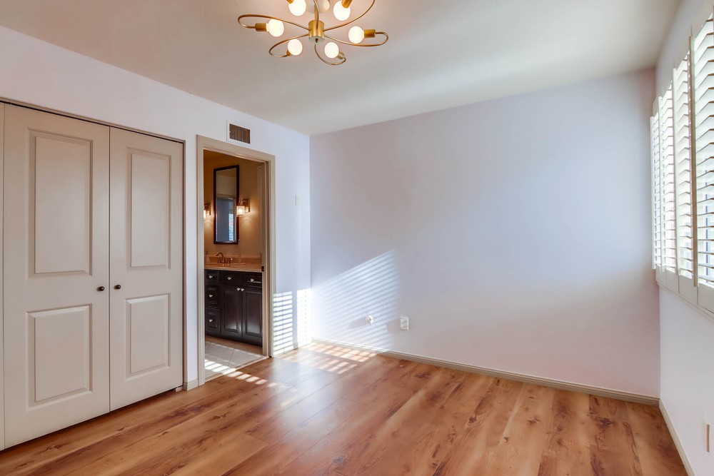 Virtual tour photo 32 of 54 for 3125 Orleans E
