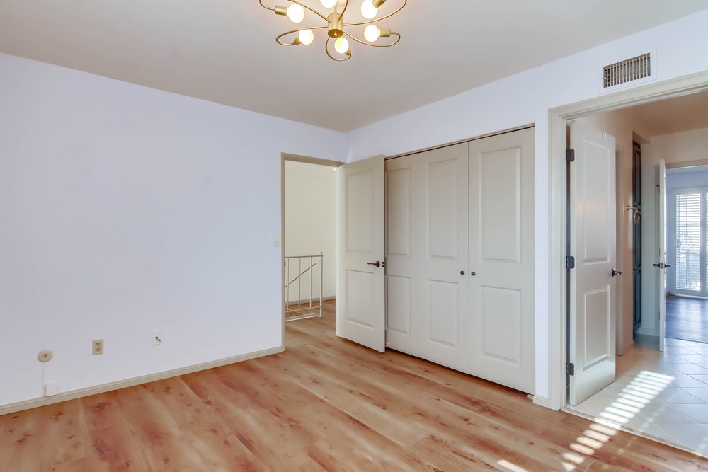 Virtual tour photo 33 of 54 for 3125 Orleans E