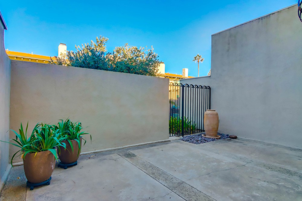 Virtual tour photo 45 of 54 for 3125 Orleans E