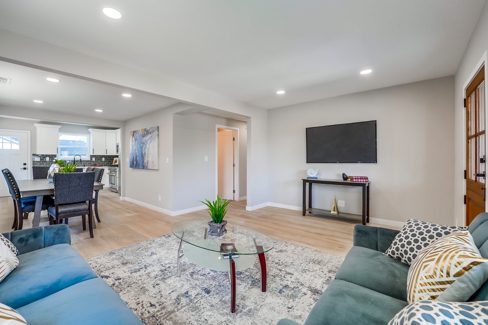 Virtual tour photo 9 of 48 for 3127 Newell St