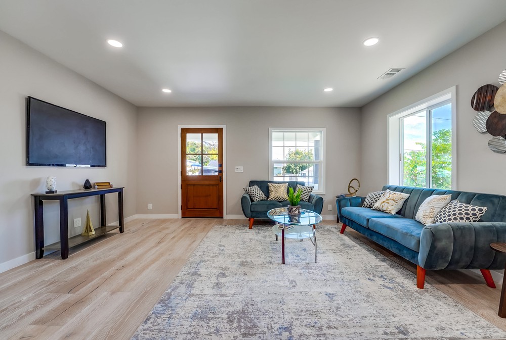 Virtual tour photo 11 of 48 for 3127 Newell St