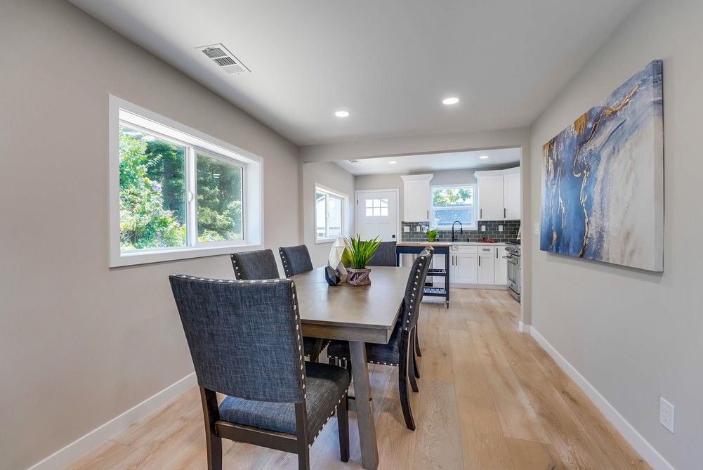 Virtual tour photo 14 of 48 for 3127 Newell St