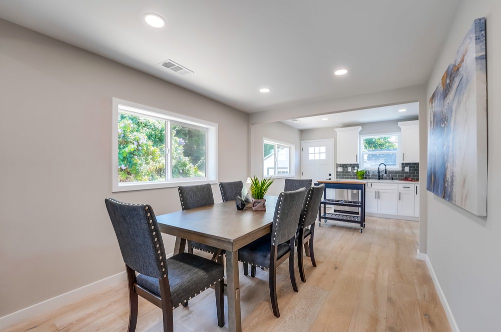 Virtual tour photo 15 of 48 for 3127 Newell St
