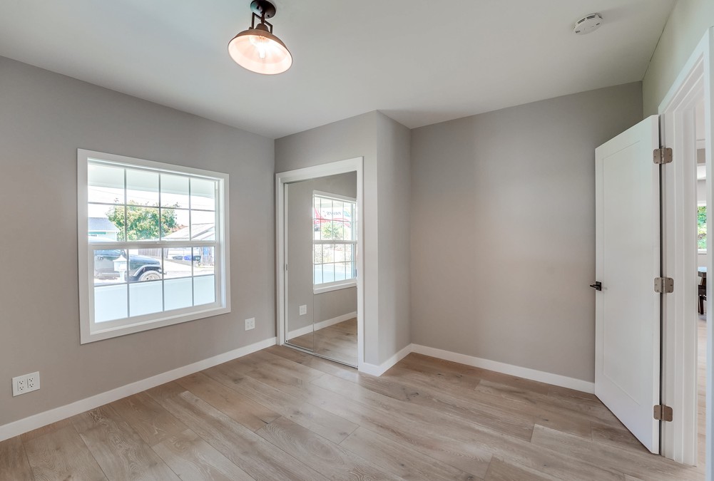 Virtual tour photo 38 of 48 for 3127 Newell St