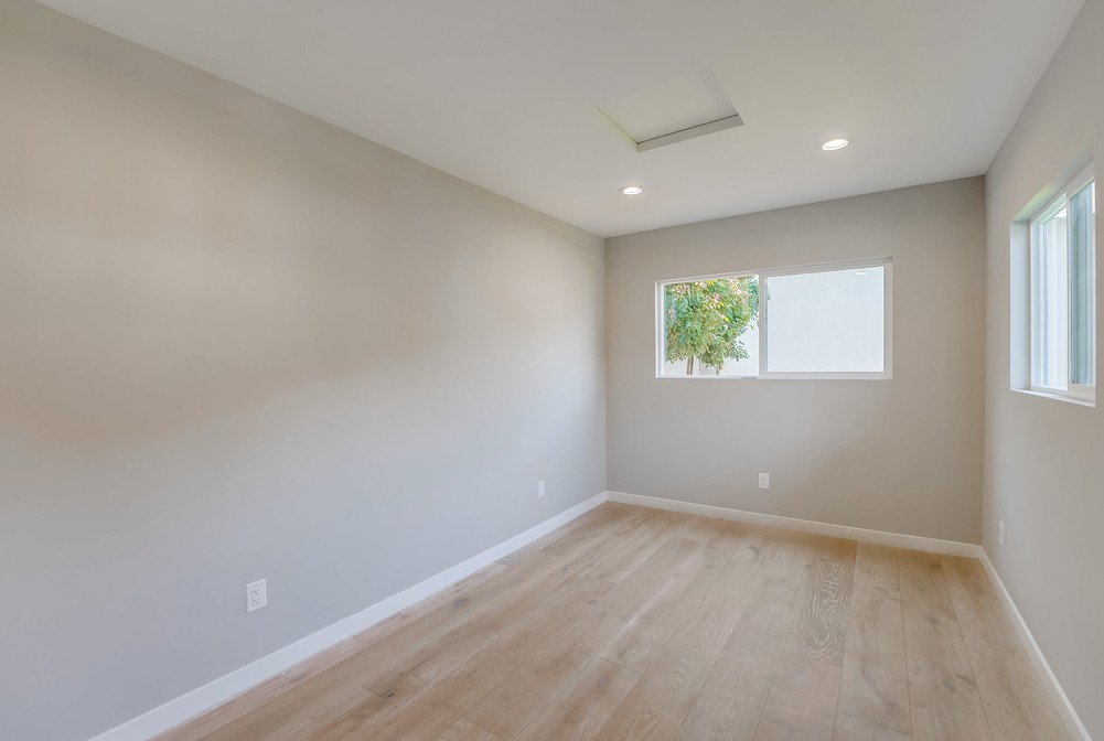 Virtual tour photo 46 of 48 for 3127 Newell St