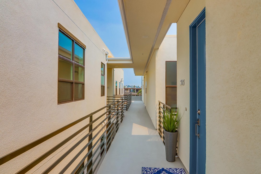 Virtual tour photo 7 of 66 for 3128 Cañon St
