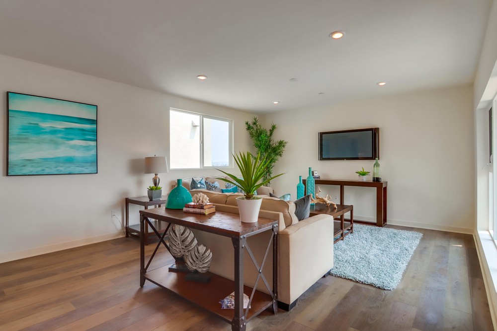 Virtual tour photo 13 of 66 for 3128 Cañon St
