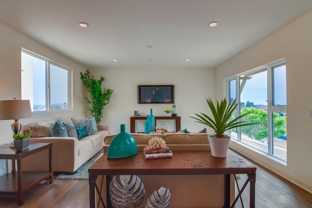 Virtual tour photo 14 of 66 for 3128 Cañon St