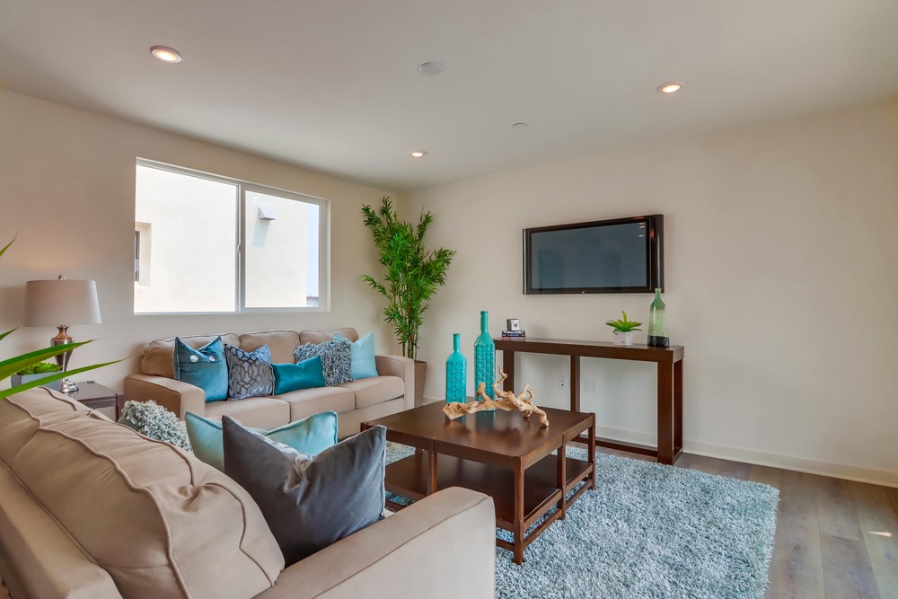 Virtual tour photo 19 of 66 for 3128 Cañon St