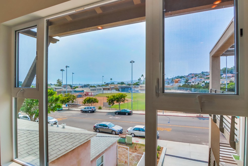 Virtual tour photo 21 of 66 for 3128 Cañon St